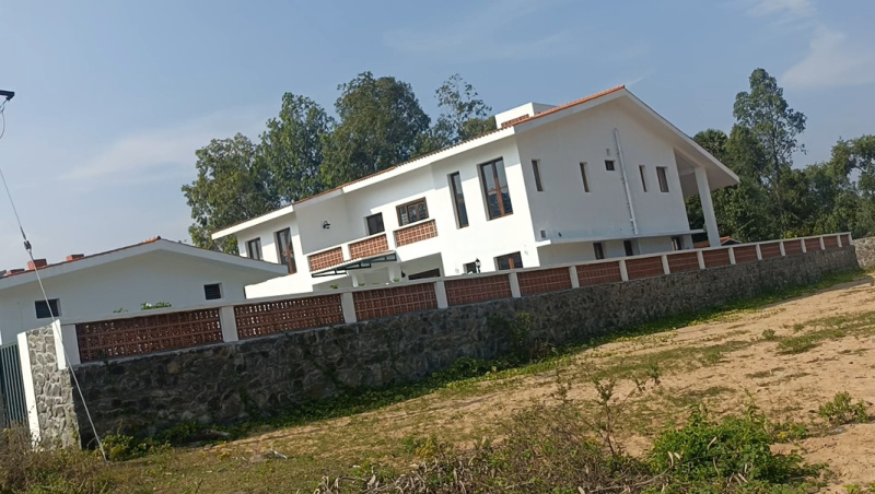  12000 Sq.ft. Guest House for Sale in Koovathur, Kanchipuram