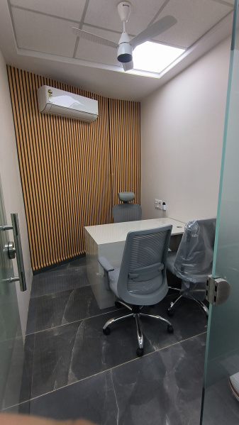  800 Sq.ft. Office Space for Rent in Navlakha, Indore