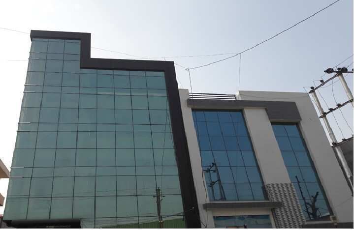  Office Space 4000 Sq.ft. for Rent in Sector 2 Noida