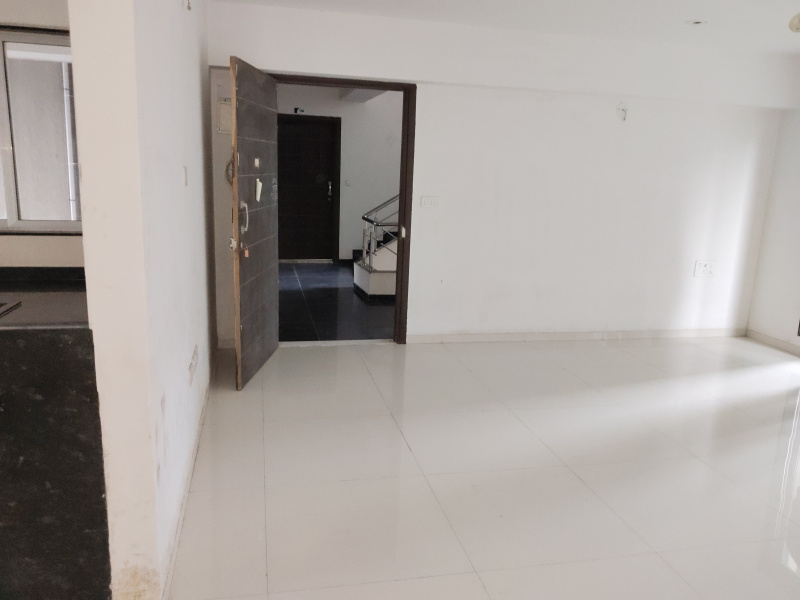 3 BHK Apartment 1700 Sq.ft. for Rent in Althan, Surat