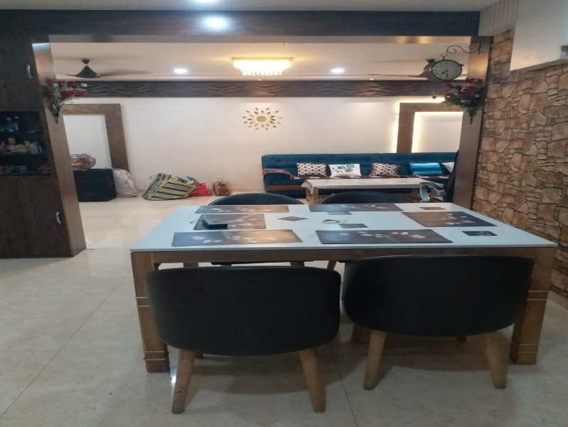 4 BHK Apartment 2885 Sq.ft. for Rent in Vesu, Surat