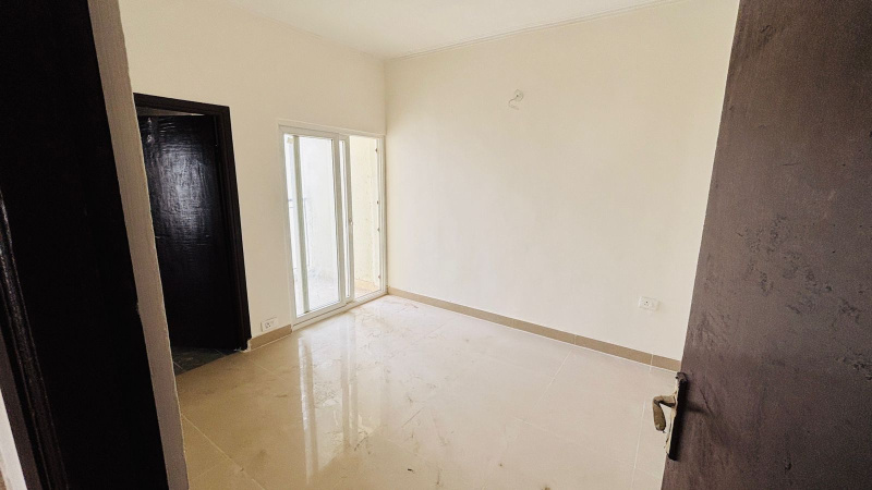 3.5 BHK 1550 Sq.ft. Apartment for Rent in Techzone 4, Greater Noida