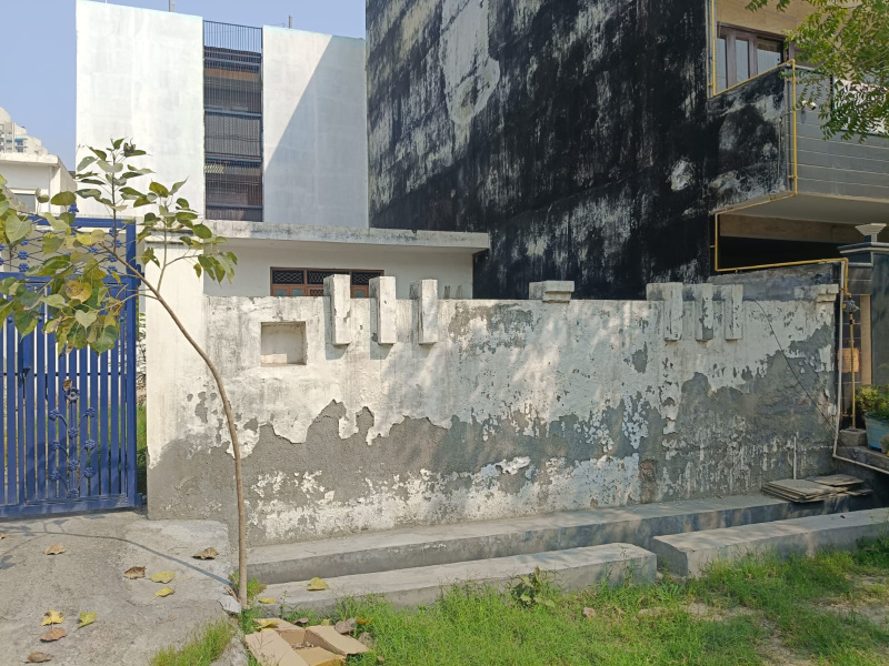  162 Sq. Meter Residential Plot for Sale in Sector 105 Noida