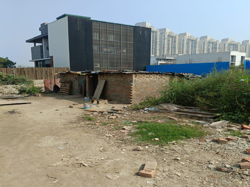  450 Sq. Meter Residential Plot for Sale in Sector 105 Noida