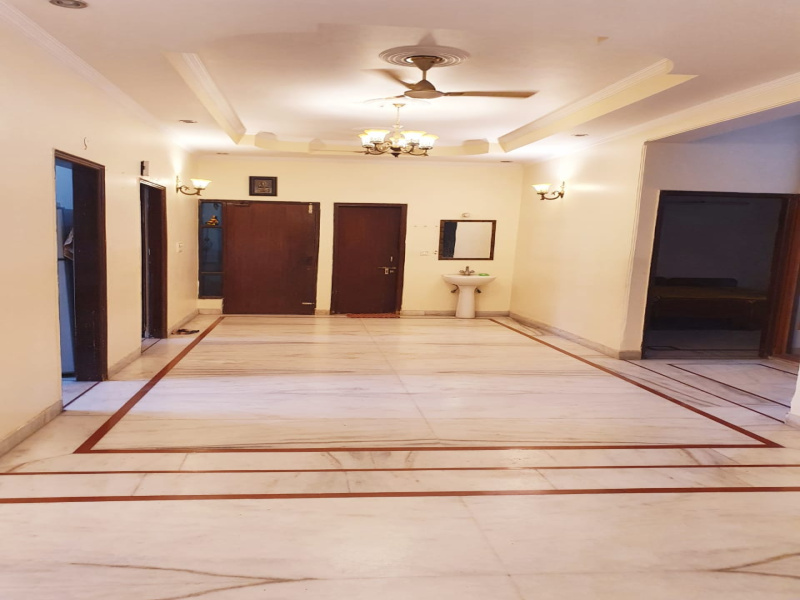 10 BHK 220 Sq. Meter House for Sale in Sector 20 Noida