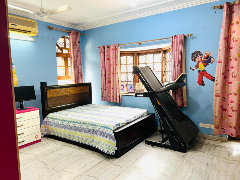 7 BHK 307 Sq. Meter House for Sale in Sector 30 Noida