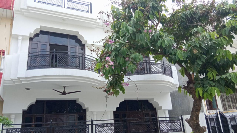 7 BHK 180 Sq. Meter House for Sale in Block C Sector 41, Noida