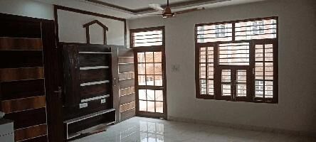 2 BHK Flat for Sale in Nagla Road, Zirakpur