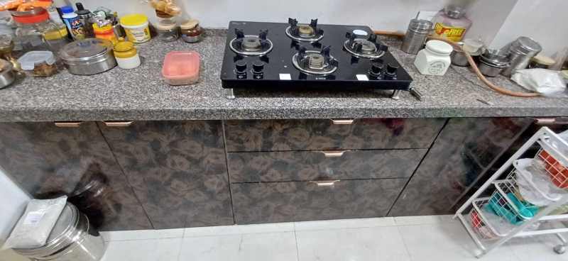 2 BHK Apartment 850 Sq.ft. for Rent in Mulund Colony, Mulund West, Mumbai