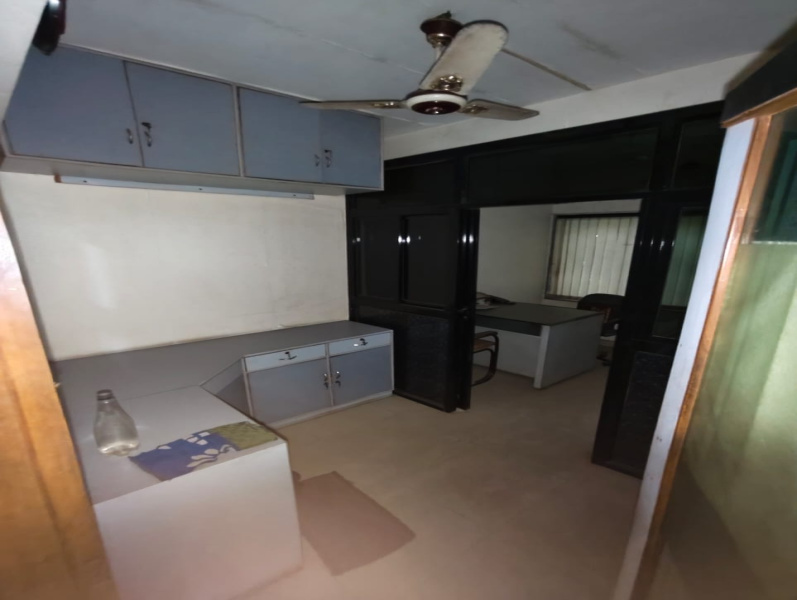  Office Space 200 Sq.ft. for Sale in Mulund West, Mumbai