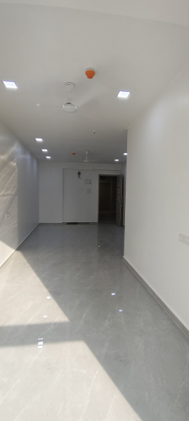  500 Sq.ft. Commercial Shop for Rent in Goregaon Mulund Link Road, Mulund West, Mumbai