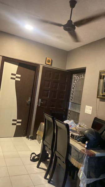 3 BHK 1300 Sq.ft. Apartment for Sale in Madhu Vihar, Patparganj, Delhi