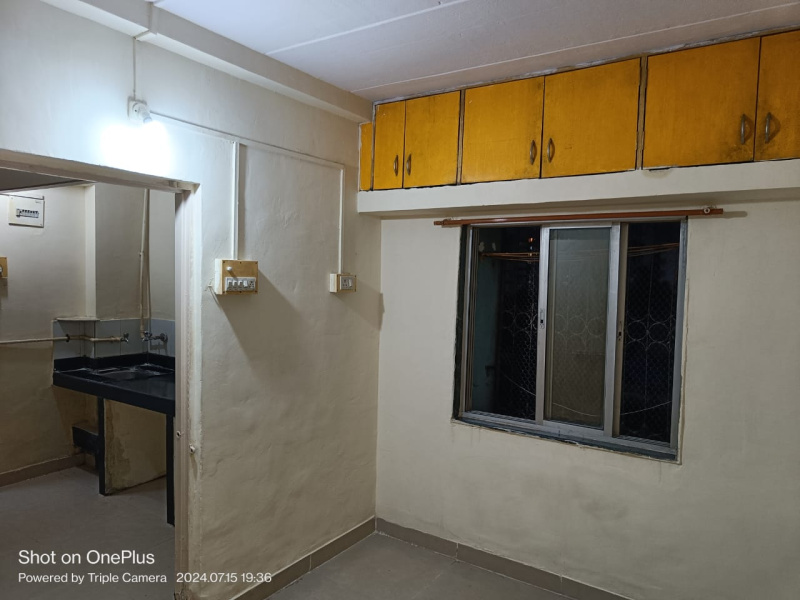 1 BHK 305 Sq.ft. Apartment for Rent in Kandivali West, Mumbai