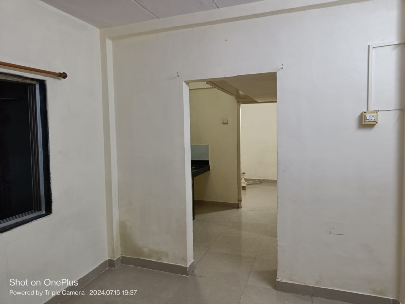 1 BHK 305 Sq.ft. Apartment for Rent in Kandivali West, Mumbai