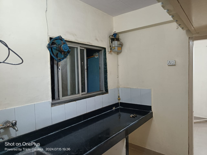1 BHK 305 Sq.ft. Apartment for Rent in Kandivali West, Mumbai