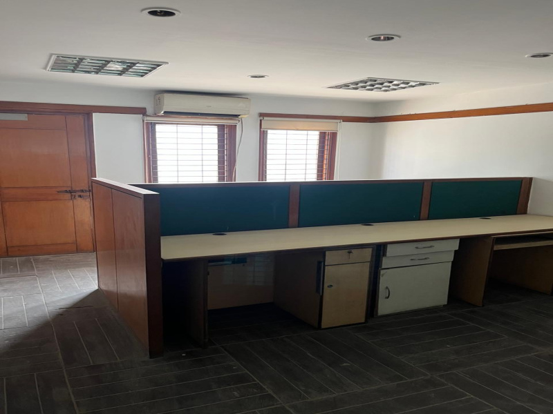  Office Space 3500 Sq.ft. for Rent in Udyog Vihar, Gurgaon