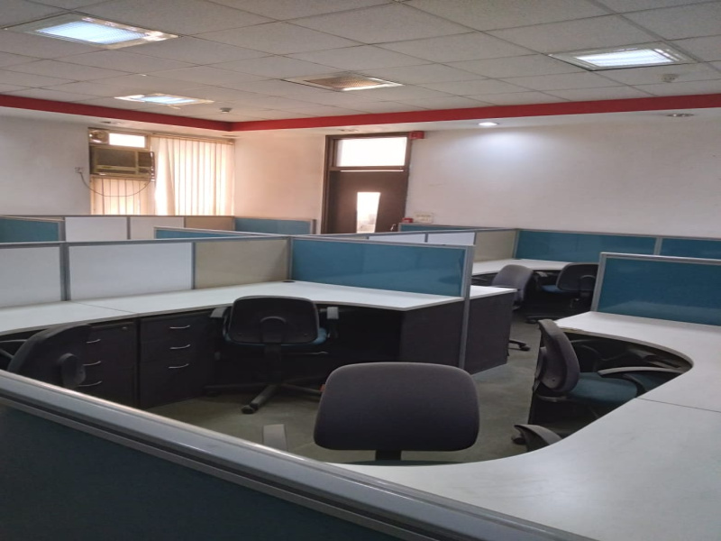  Office Space 2500 Sq.ft. for Rent in Udyog Vihar, Gurgaon