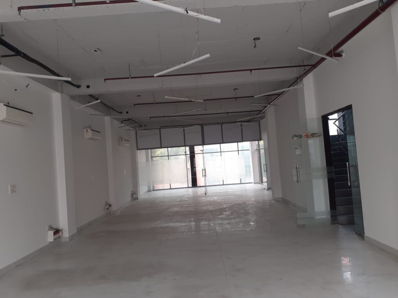  Office Space 2300 Sq.ft. for Rent in Udyog Vihar, Gurgaon