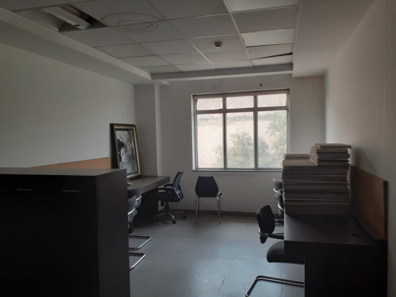  Office Space 6500 Sq.ft. for Rent in Udyog Vihar, Gurgaon