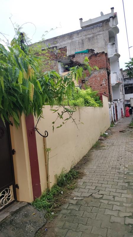 8 BHK House 2300 Sq.ft. for Sale in Bhojubeer, Varanasi