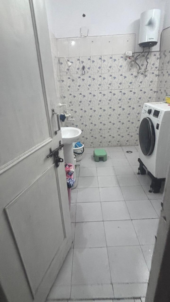 2 BHK Apartment 1050 Sq.ft. for Rent in Sector 61 Noida