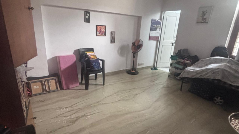 2 BHK Apartment 1050 Sq.ft. for Rent in Sector 61 Noida