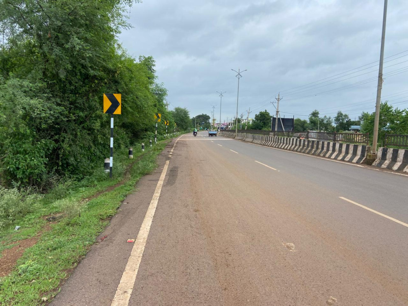  Commercial Land 2500 Sq.ft. for Sale in Amleshwar, Raipur