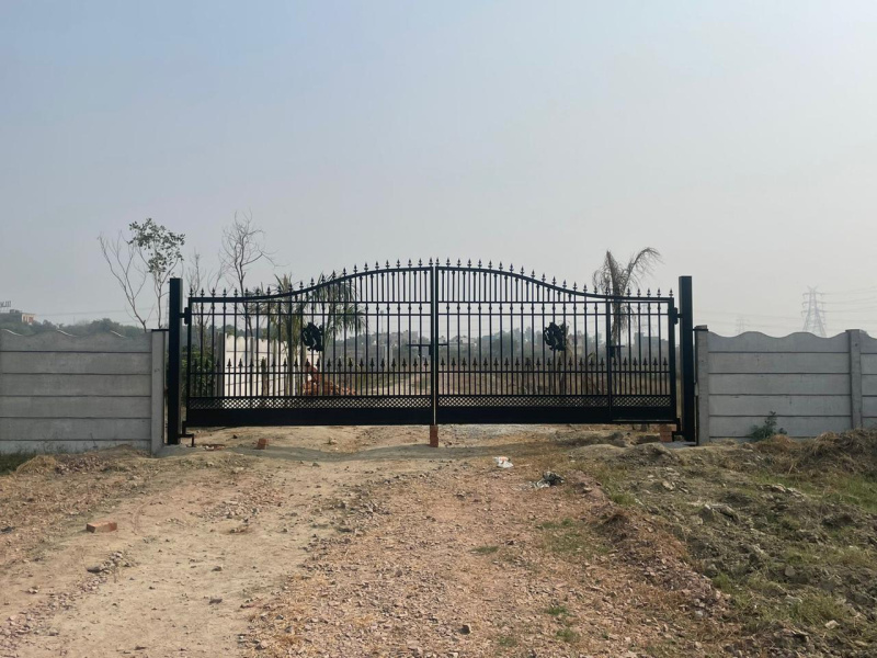  Residential Plot 110 Sq. Yards for Sale in Noida-Greater Noida Expressway