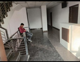  Guest House 2600 Sq.ft. for Rent in Sector 57 Noida