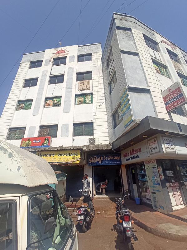  Office Space 1700 Sq.ft. for Rent in Khambhalia Gate, Jamnagar