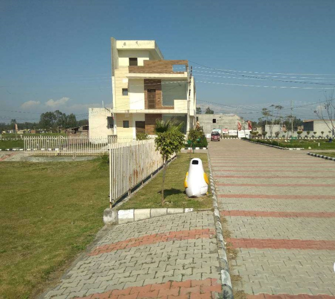  Commercial Land 455 Sq.ft. for Sale in Dappar, Dera Bassi