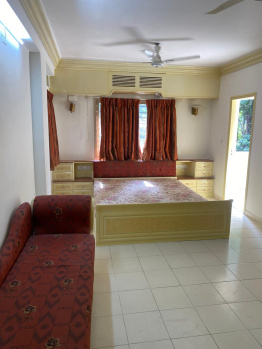 4 BHK Flat for Rent in Judges Bunglow, Ahmedabad