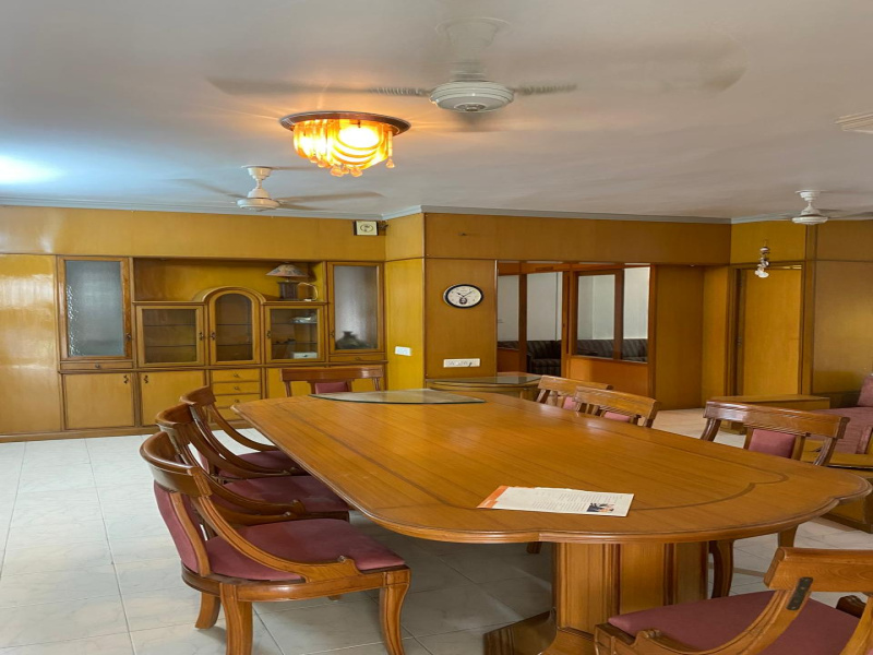 4 BHK Apartment 2500 Sq.ft. for Rent in Judges Bunglow, Ahmedabad