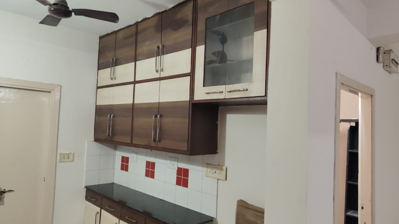 3 BHK Apartment 1800 Sq.ft. for Rent in Satellite, Ahmedabad