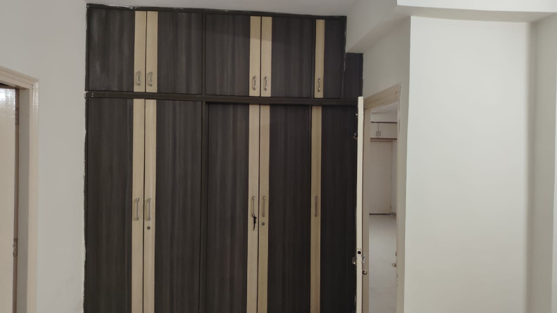 3 BHK Apartment 1800 Sq.ft. for Rent in Satellite, Ahmedabad
