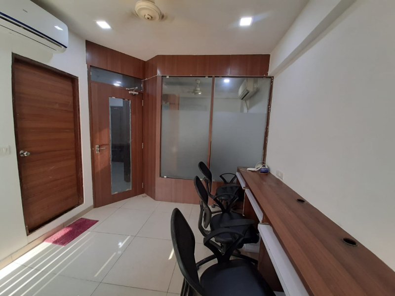  Office Space 519 Sq.ft. for Rent in Prahlad Nagar, Ahmedabad