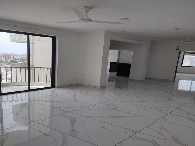 3 BHK Apartment 2000 Sq.ft. for Rent in Shivranjani, Ahmedabad