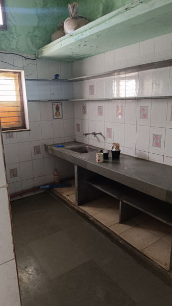 1.5 BHK 800 Sq.ft. Apartment for Rent in Naranpura, Ahmedabad