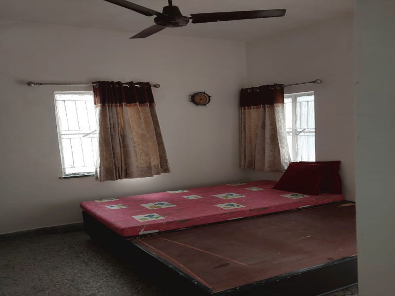 2 BHK 1000 Sq.ft. Apartment for Rent in Vastrapur, Ahmedabad