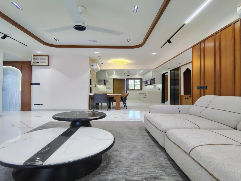 4 BHK 320 Sq. Yards Apartment for Sale in Ambawadi, Ahmedabad