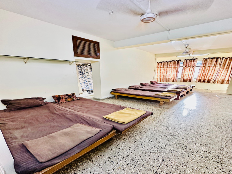  5000 Sq.ft. Apartment for PG in Navrangpura, Ahmedabad