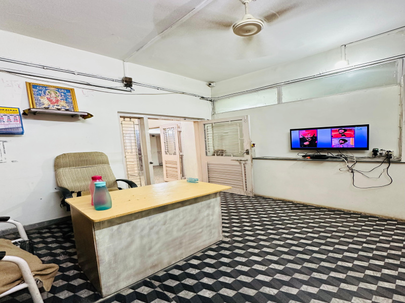  5000 Sq.ft. Apartment for PG in Navrangpura, Ahmedabad