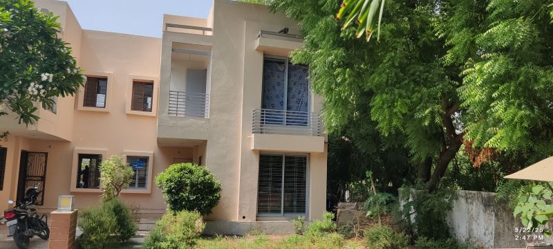 4 BHK Villa 450 Sq.ft. for Sale in Lapkaman, Ahmedabad