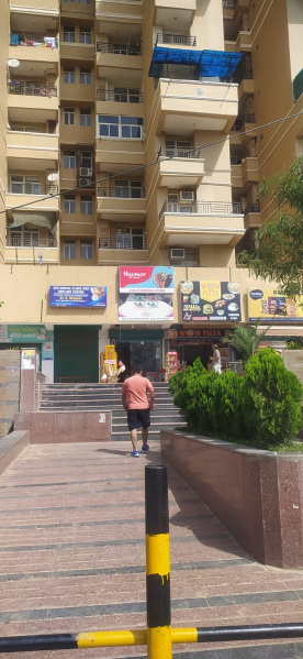  Commercial Shop 500 Sq.ft. for Sale in Sector Zeta 1 Greater Noida
