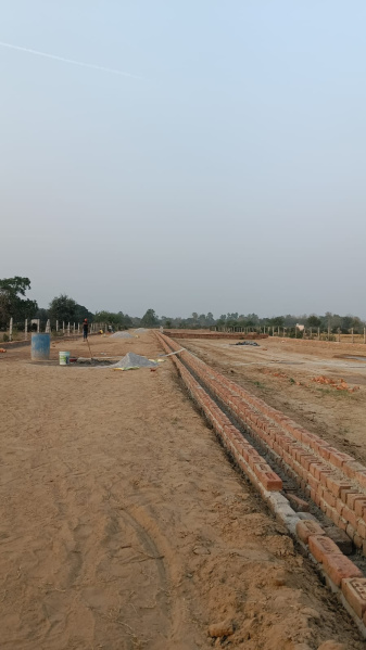  Commercial Land 3000 Sq.ft. for Sale in Bakshi Ka Talab, Lucknow