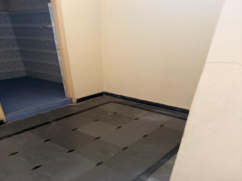 2 BHK Apartment 900 Sq.ft. for Rent in Sanat Nagar, Hyderabad