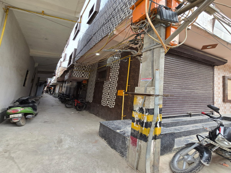 6 BHK House 149 Sq. Yards for Sale in Nawada, Delhi