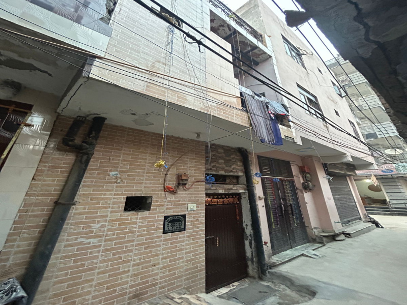 2 BHK House 25 Sq. Yards for Sale in Nawada, Delhi