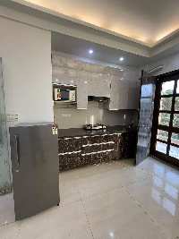 2 BHK Builder Floor for Rent in DLF Phase III, Gurgaon