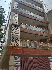 4 BHK Builder Floor for Rent in Block A Tagore Garden, Delhi